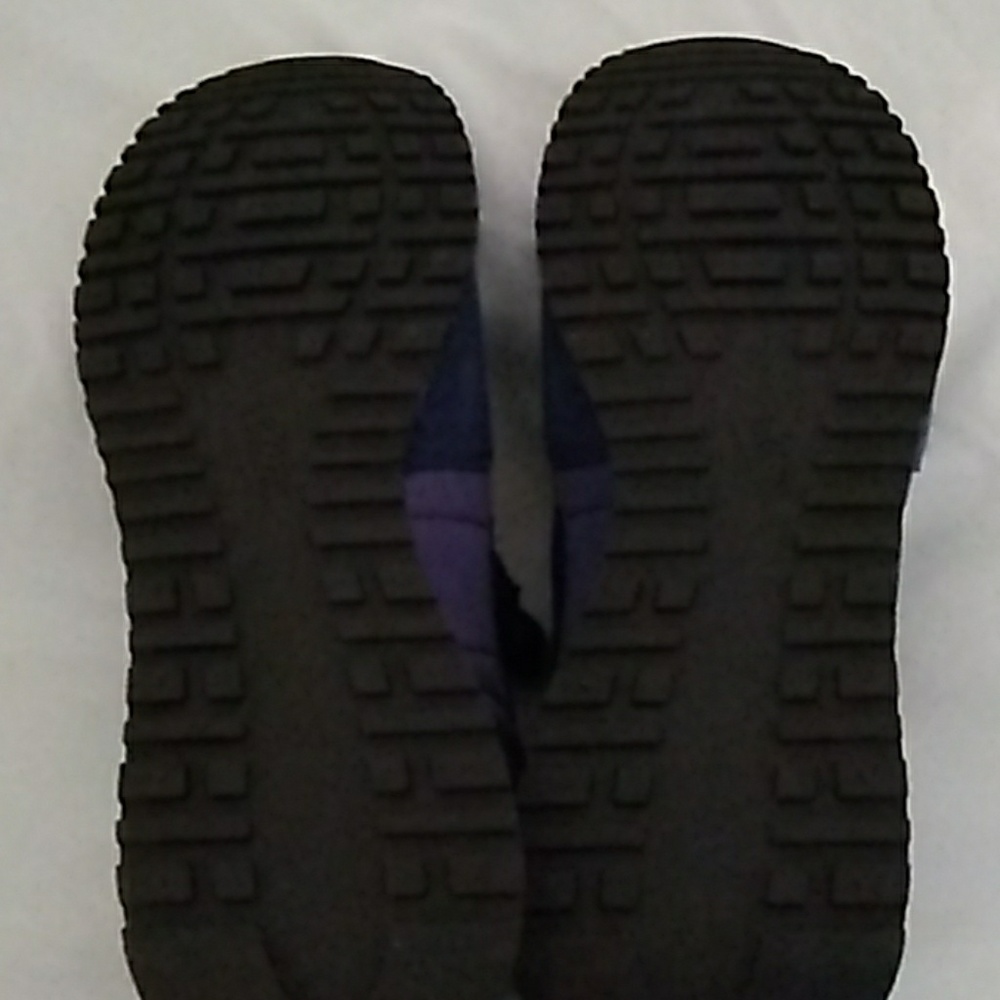 Shoes - Picture 6 of 6